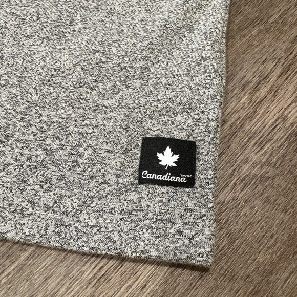 Canadiana Gray and Red Kids T-Shirt - Picture 4 of 5